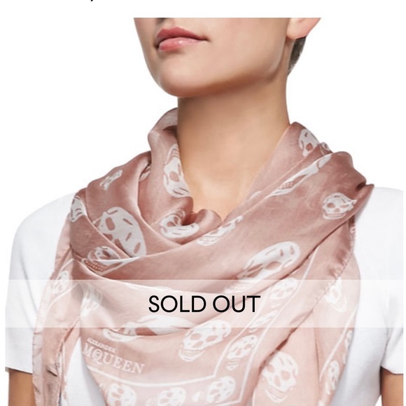 Alexander McQueen Silk Skull Scarf NWT - Picture 2 of 4